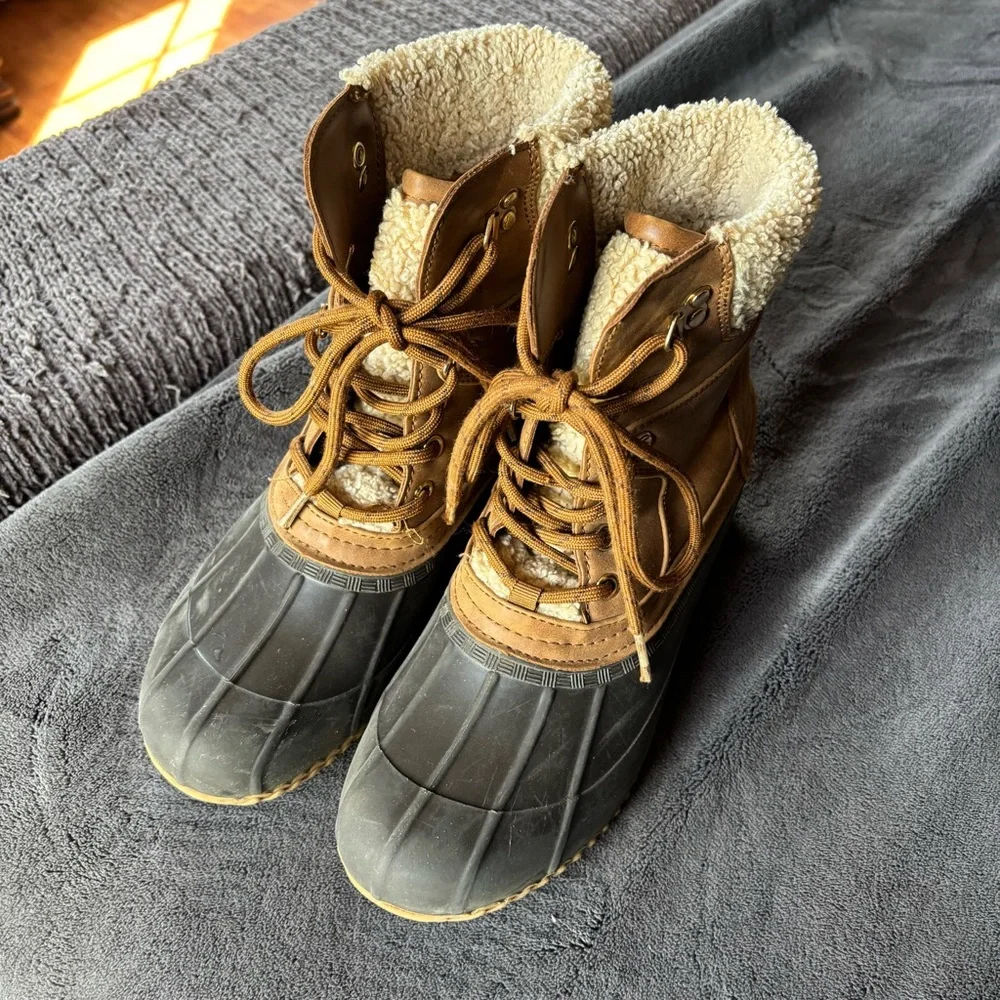 Tommy Hilfiger Women’s Rainah Duck Boots Size 8 - Picture 4 of 14